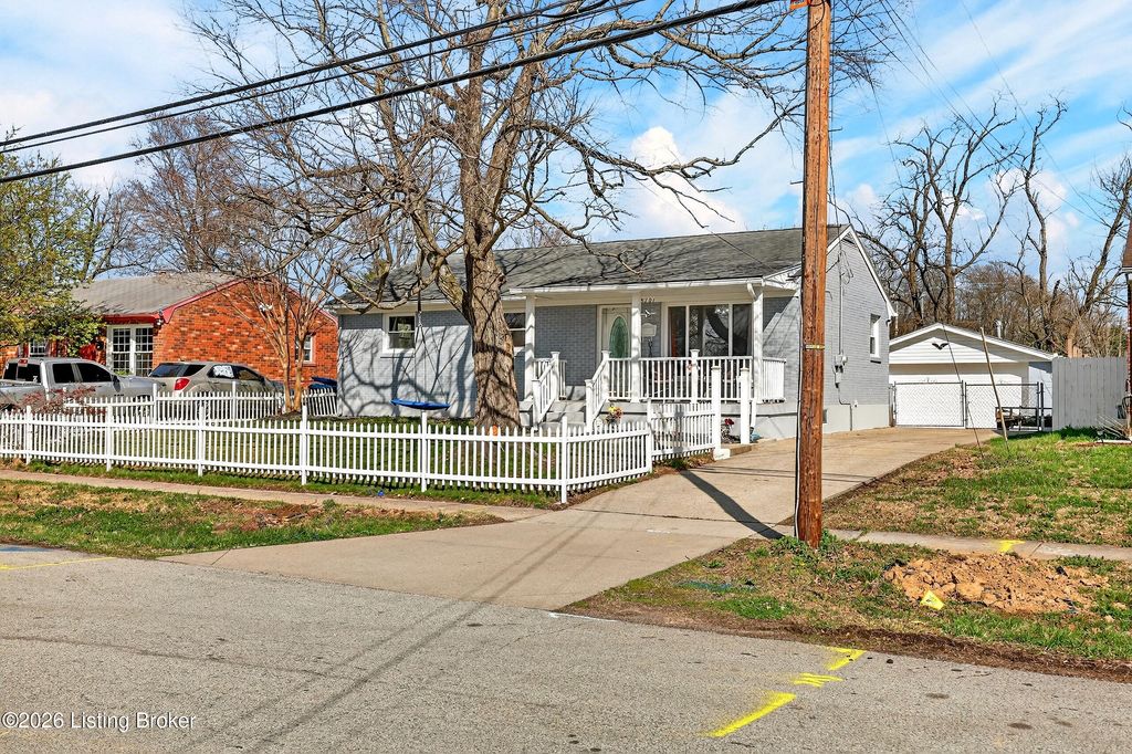 Photo of 8701 Moody Rd, Louisville, KY 40219 (MLS # 1712473)