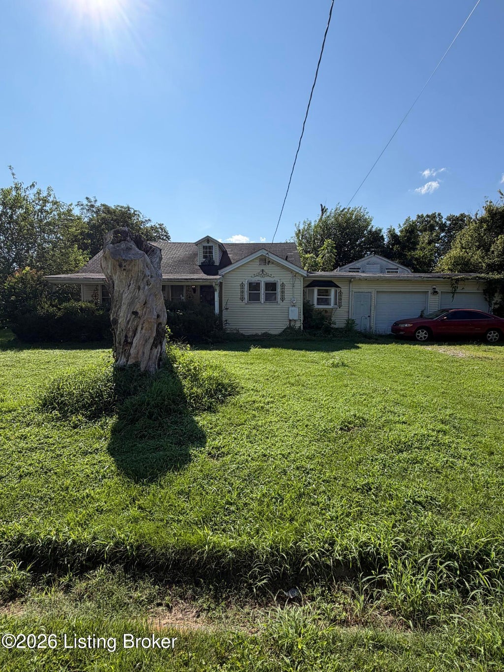 Photo of 6517 Kenmore Ave, Louisville, KY 40216 (MLS # 1731328)