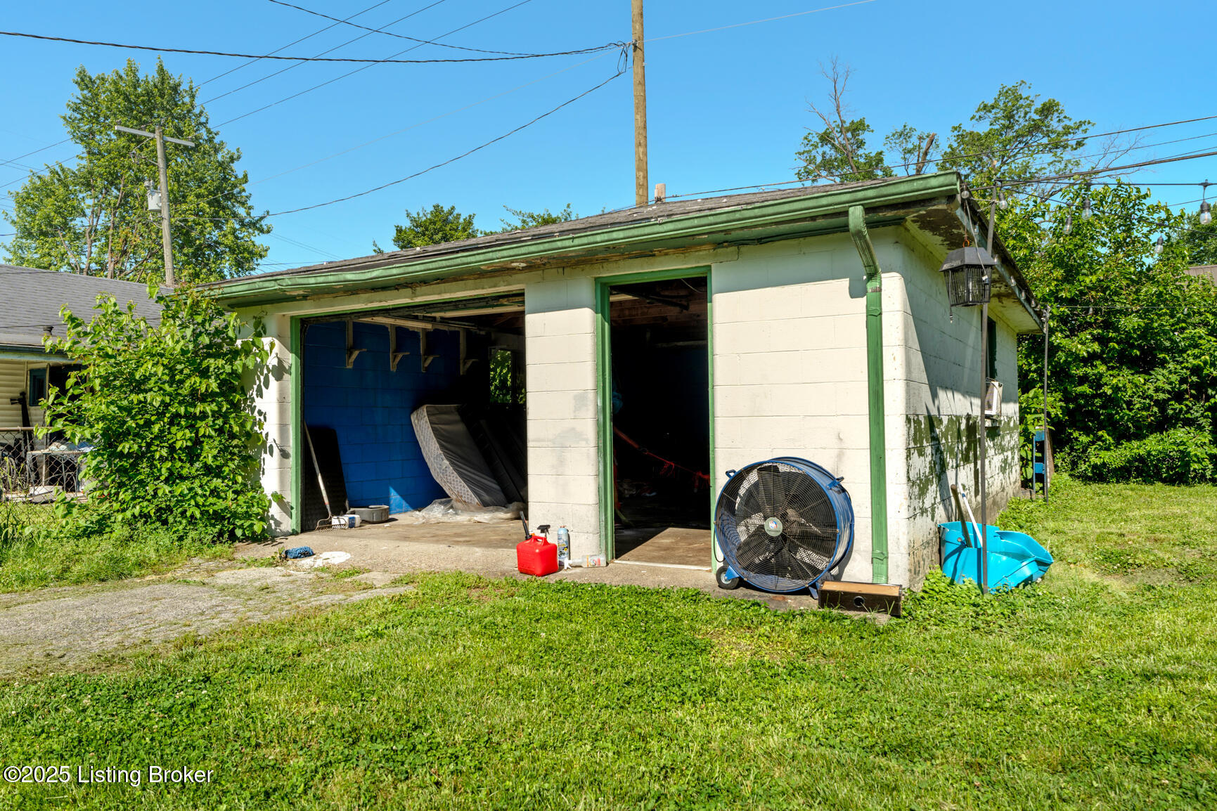 2028 S 16th St, Louisville, Pennsylvania image 17