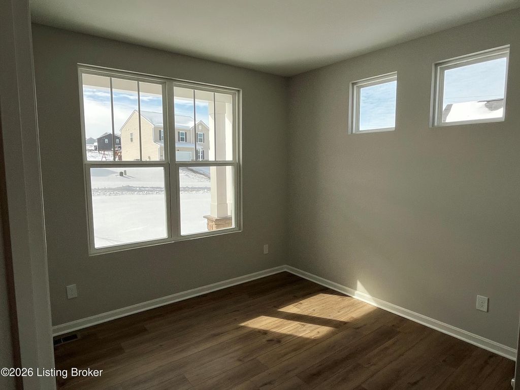 Photo of 4007 Mosswood Ln, La Grange, KY 40031 (MLS # 1693739)