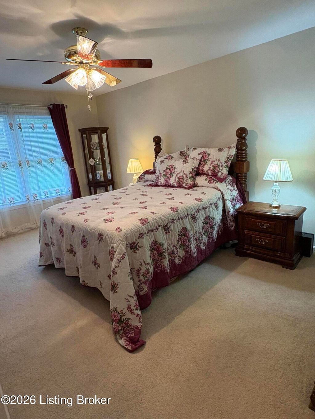 Photo of 613 Darnay Pl, Louisville, KY 40245 (MLS # 1714876)