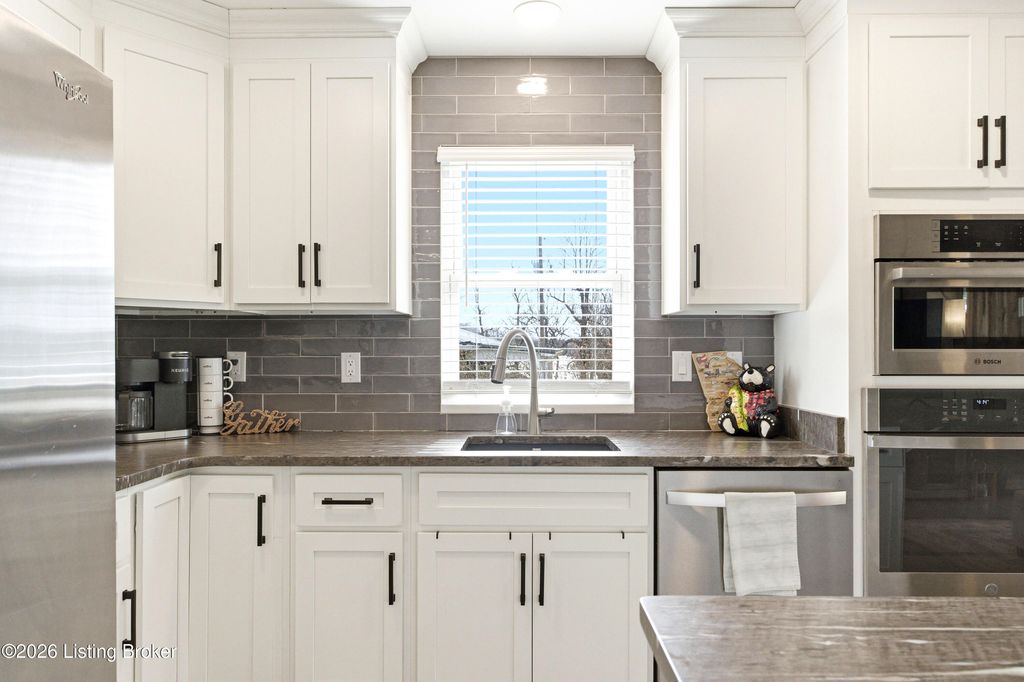 Photo of 1337 Beaver Lake Rd, Lawrenceburg, KY 40342 (MLS # 1712168)