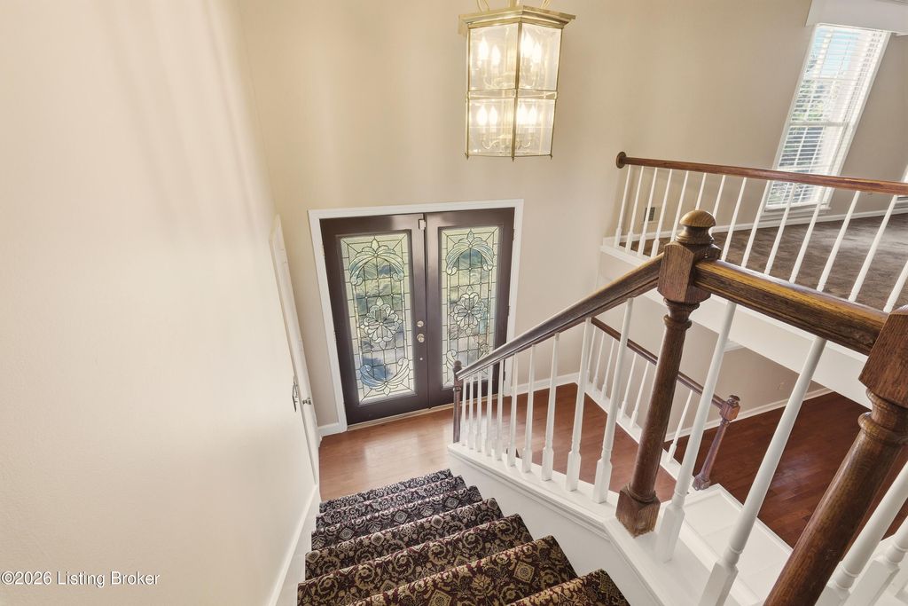 Photo of 1005 Cannons Ln, Louisville, KY 40207 (MLS # 1706994)