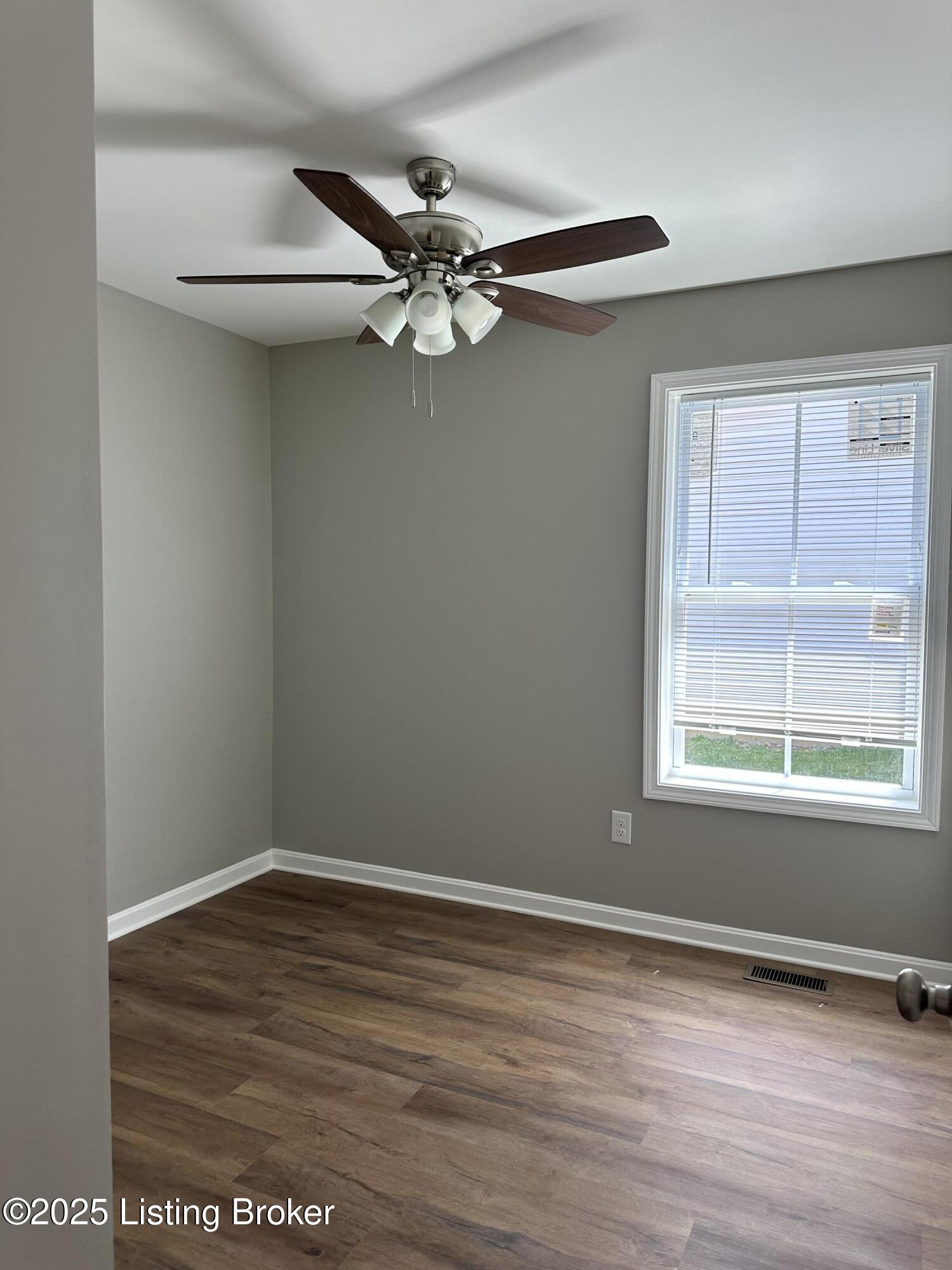 325 Tex Ave, Fairdale, Pennsylvania image 28
