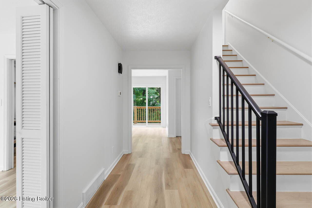 6924 Norlynn Dr