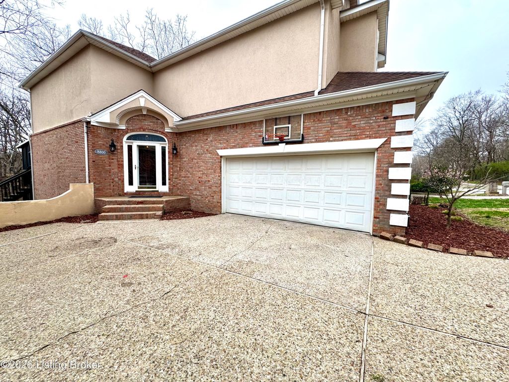 Photo of 8800 Wooded Trail Ct, Louisville, KY 40220 (MLS # 1711776)