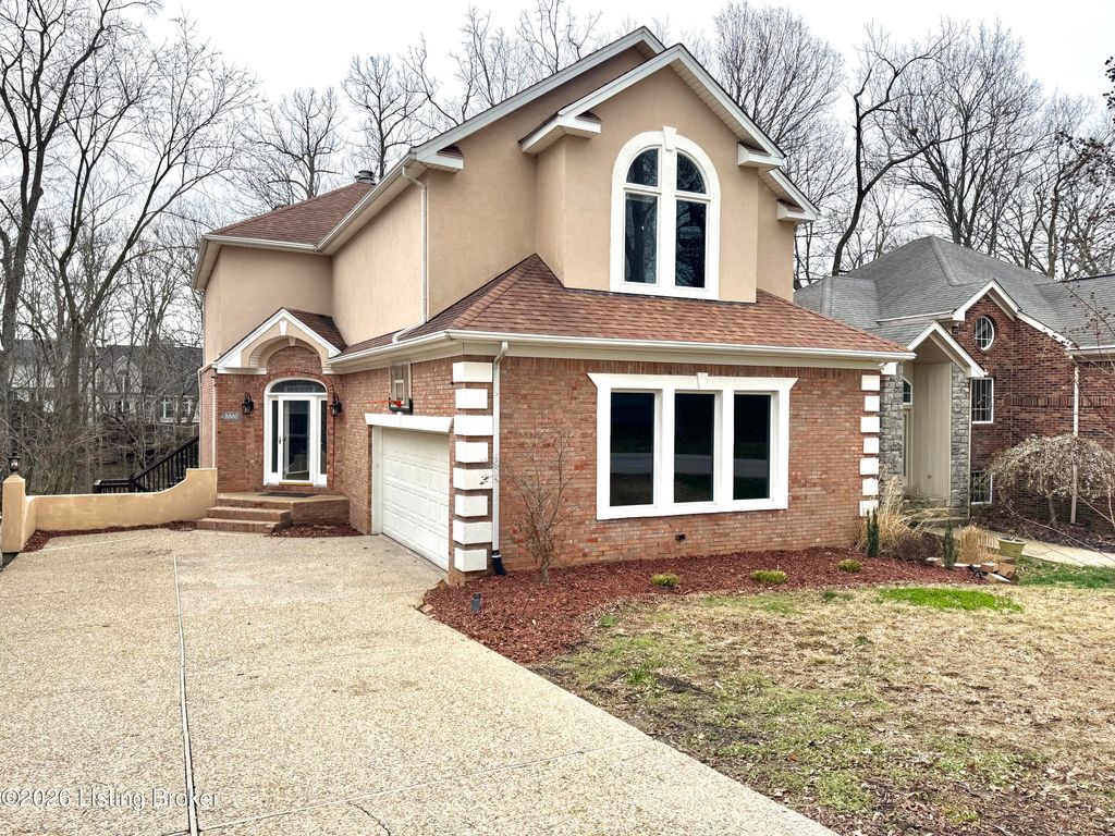 Photo of 8800 Wooded Trail Ct, Louisville, KY 40220 (MLS # 1711776)