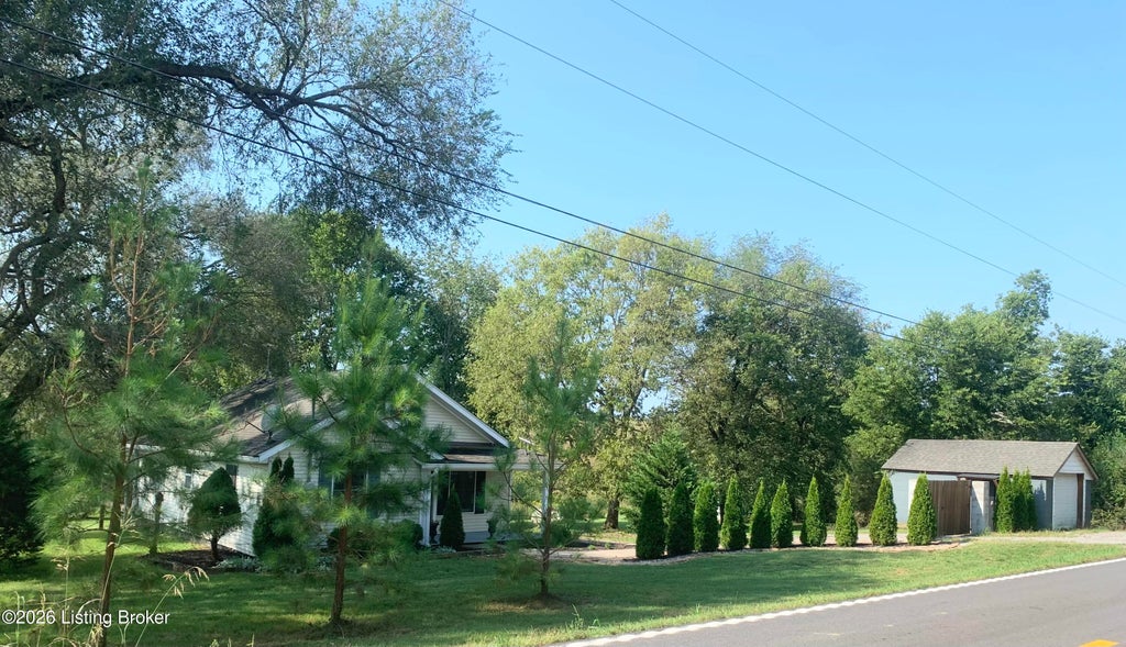 Photo of 3169 Fisherville Rd, Finchville, KY 40022 (MLS # 1730370)