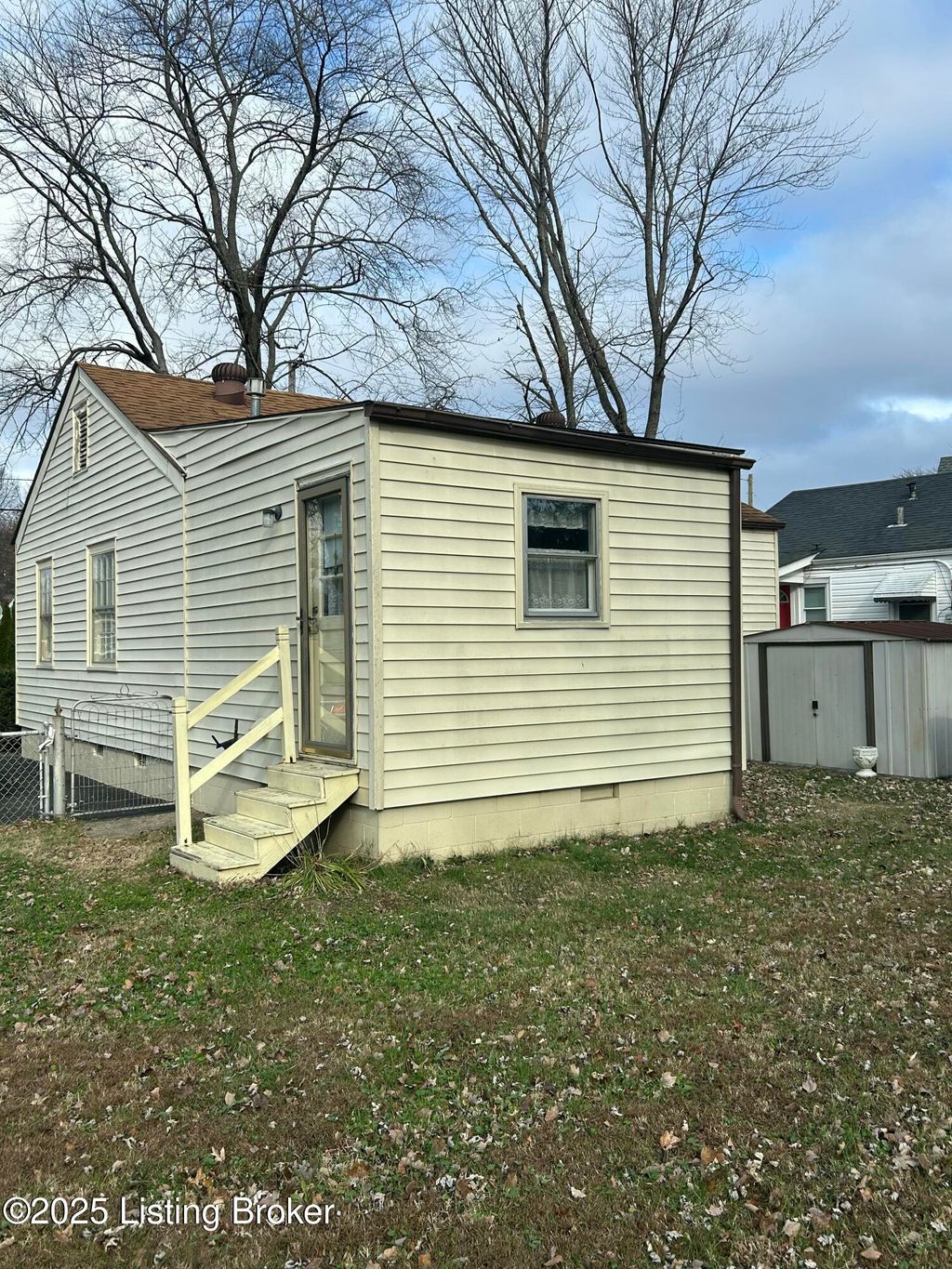 Photo of 1016 Seelbach Ave. Ave, Louisville, KY 40215 (MLS # 1704472)