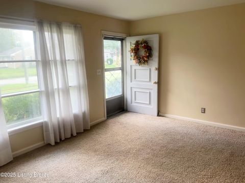 Tiny photo for 619 Duvall St, Louisville, KY 40217 (MLS # 1701316)