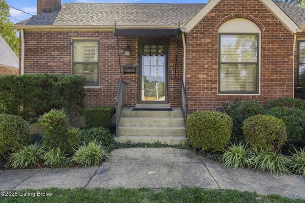 2606 DRAYTON DR, LOUISVILLE, KY 40205 - Image 343eae10e52e628fdad071b154a68ff7/1049278066