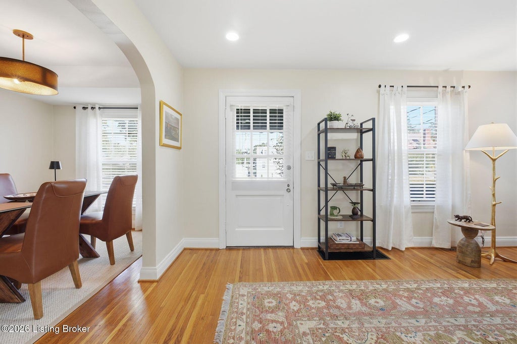 Photo of 2606 Drayton Dr, Louisville, KY 40205 (MLS # 1731989)
