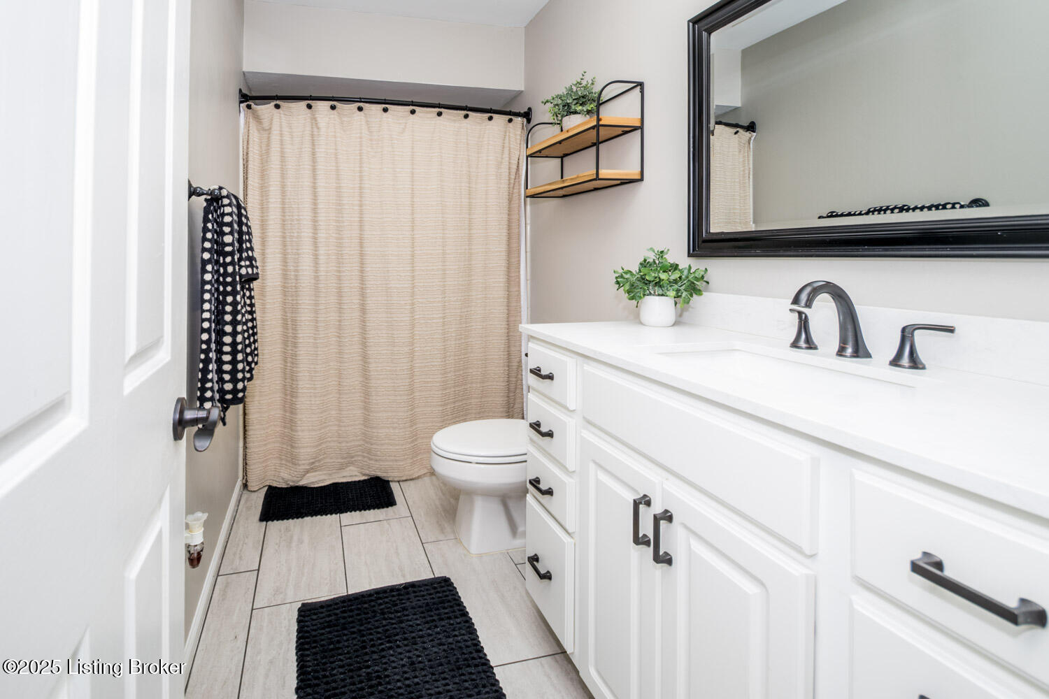 9008 Sandwich Pl, Louisville, Pennsylvania image 31