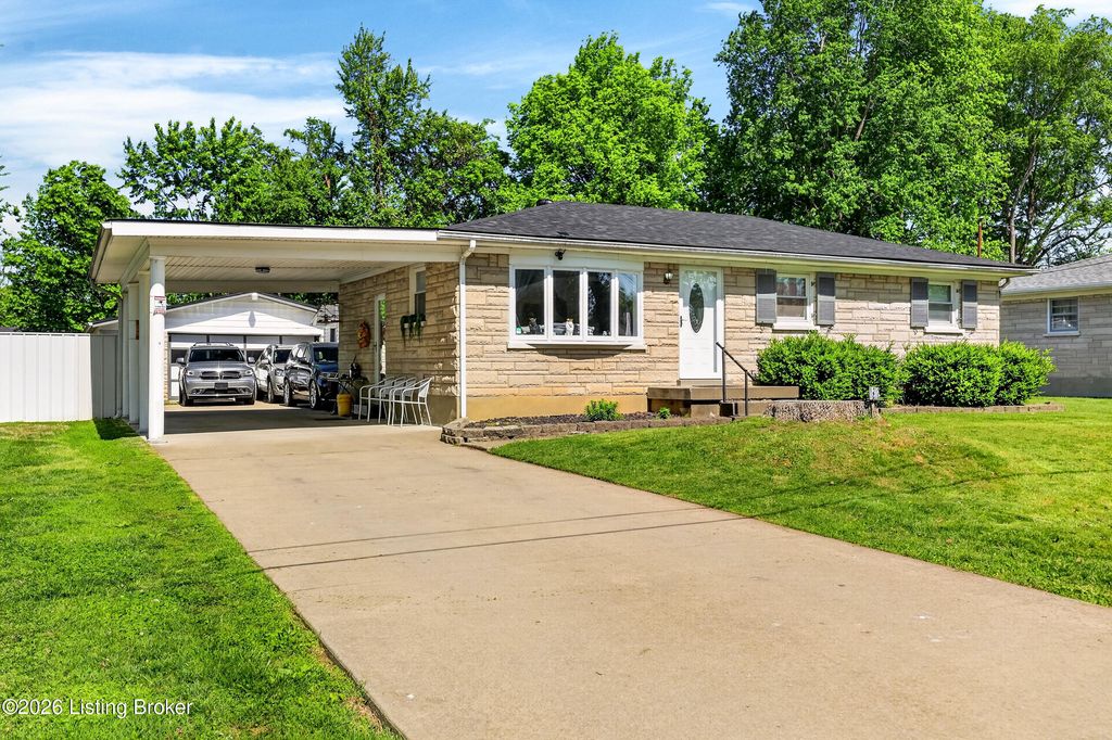 Photo of 5110 Joy Dr, Louisville, KY 40216 (MLS # 1715211)