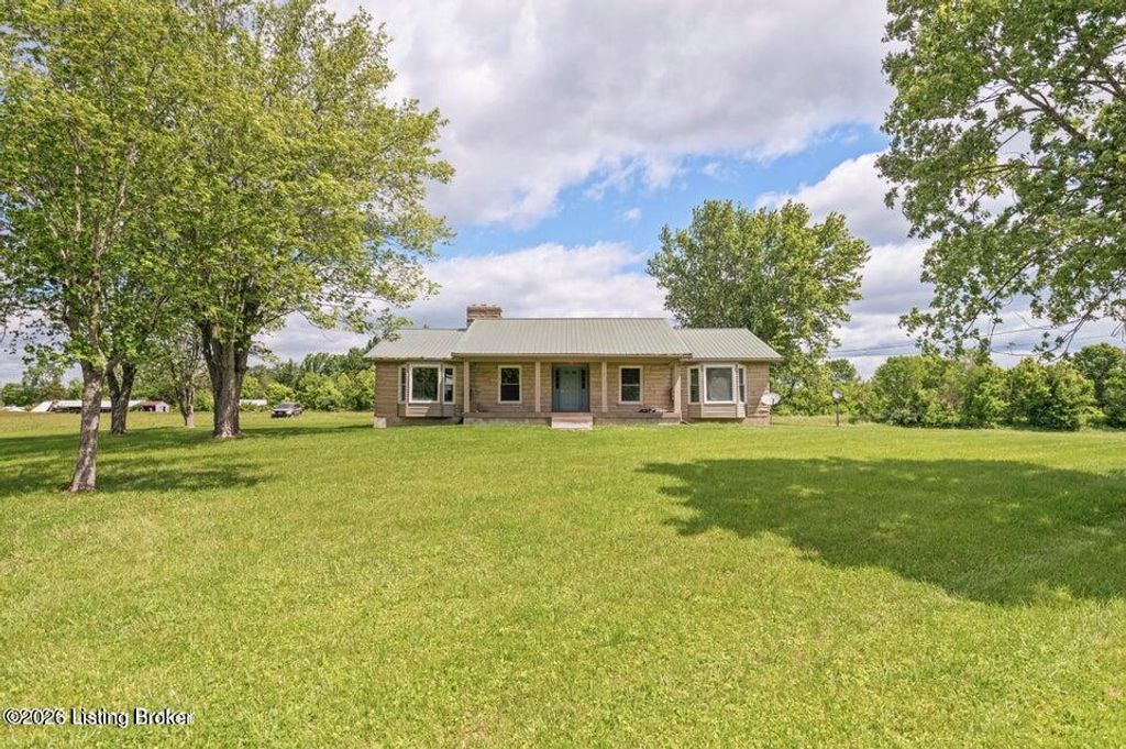 Photo of 360 Pumpkin Rd, Shepherdsville, KY 40165 (MLS # 1707698)