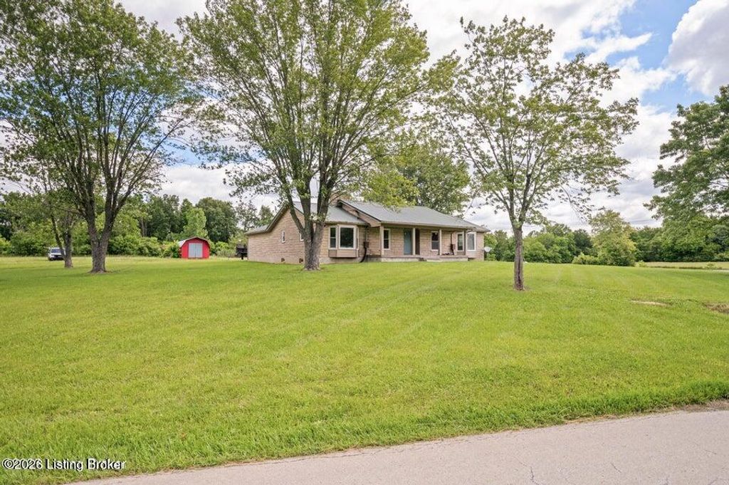 Photo of 360 Pumpkin Rd, Shepherdsville, KY 40165 (MLS # 1707698)