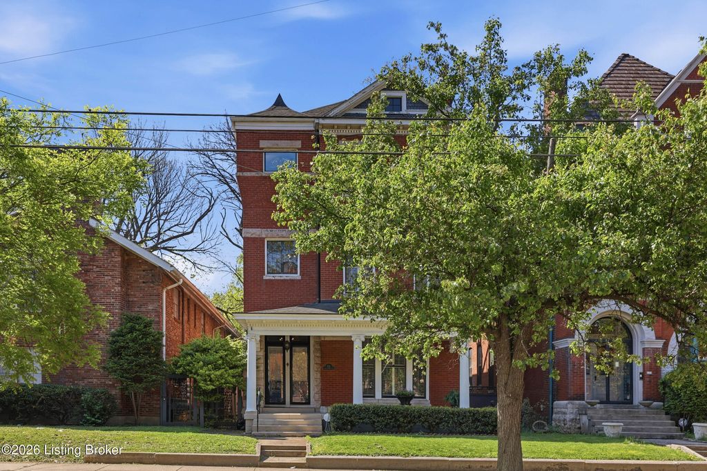 Photo of 122 W Ormsby Ave, Louisville, KY 40203 (MLS # 1714317)