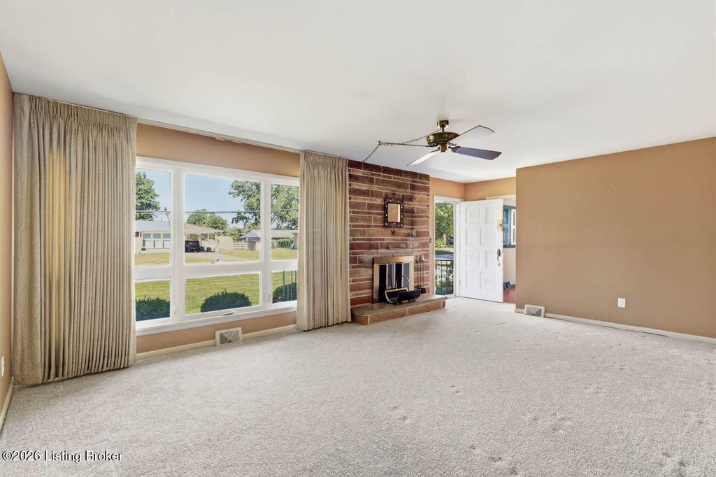 Photo of 11503 Pierce Way, Louisville, KY 40272 (MLS # 1717058)