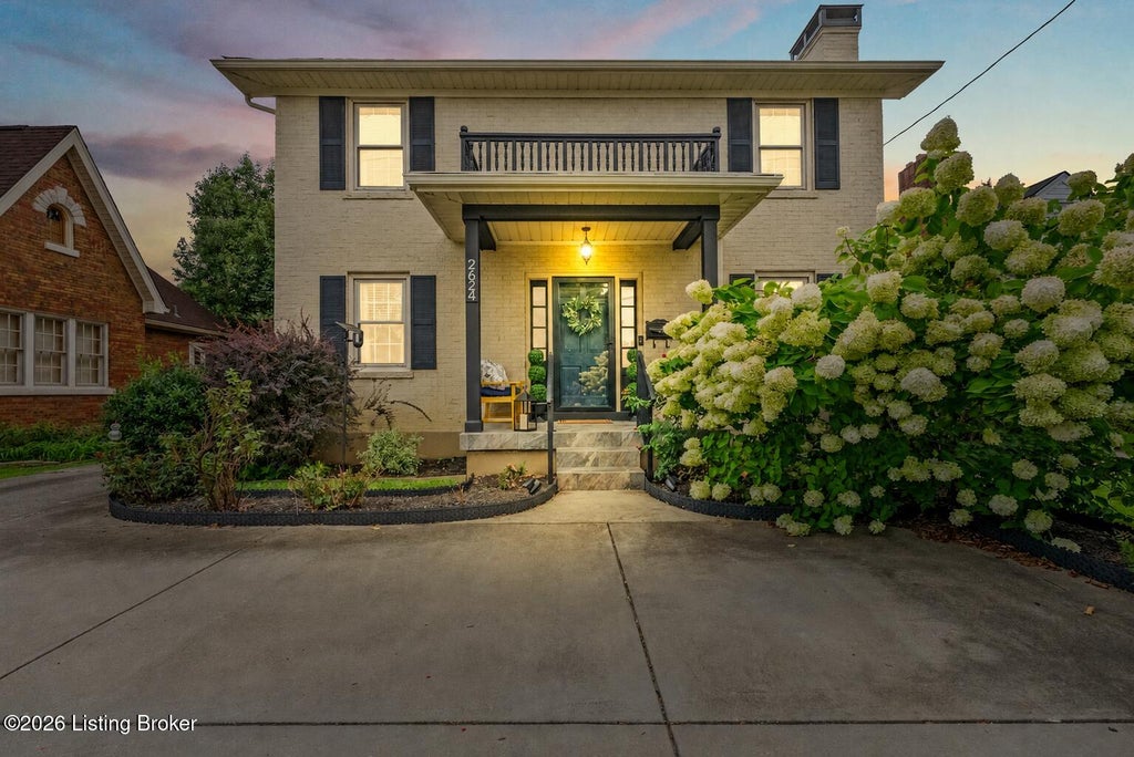Photo of 2624 Taylorsville Rd, Louisville, KY 40205 (MLS # 1724757)