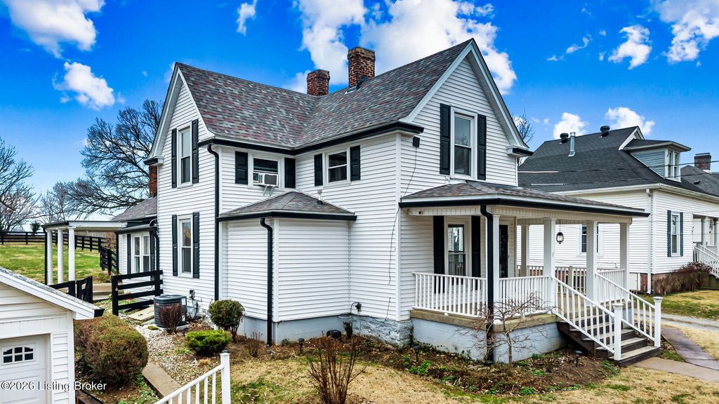 Photo of 127 McKay Ave, Bloomfield, KY 40008 (MLS # 1706484)