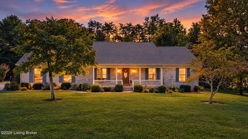 Photo of 453 Laverne Ct, Mt Washington, KY 40047 (MLS # 1731027)