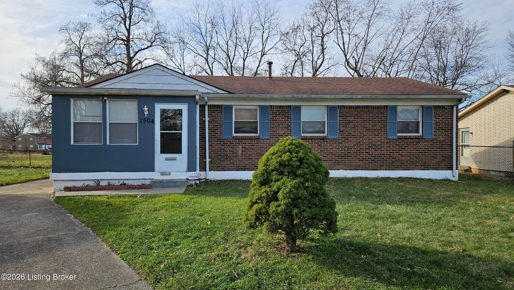 Photo of 1504 Weaver Ct, Louisville, KY 40211 (MLS # 1706124)