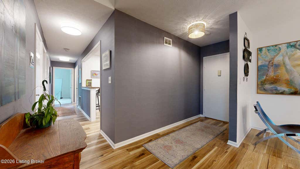 Photo of 1616 Gardiner Ln #211, Louisville, KY 40205 (MLS # 1724499)