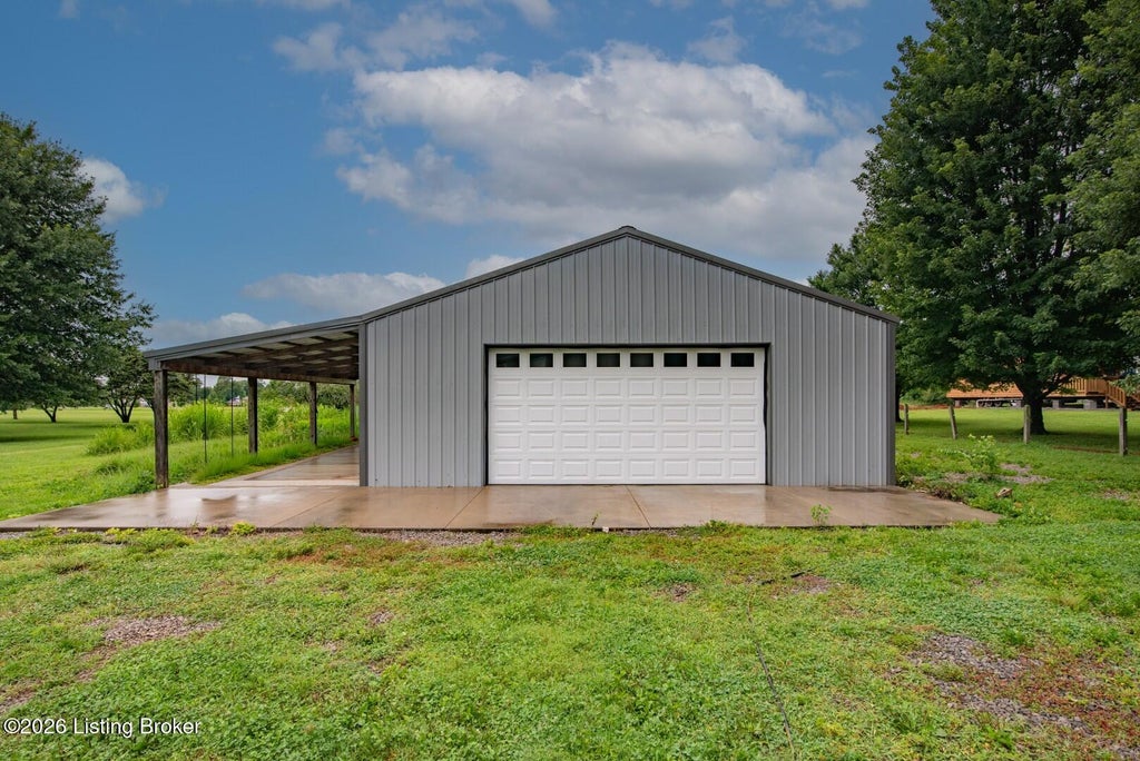 Photo of 255 Halsell St, Bowling Green, KY 42104 (MLS # 1725138)