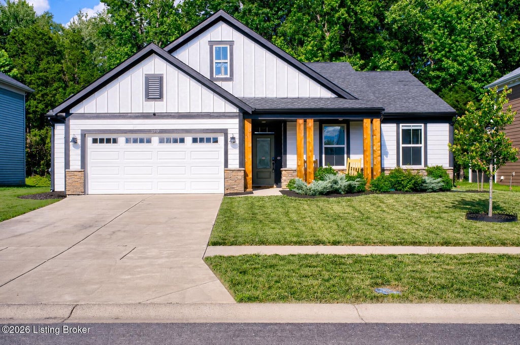 Photo of 190 Stargaze Dr, Shepherdsville, KY 40165 (MLS # 1729155)