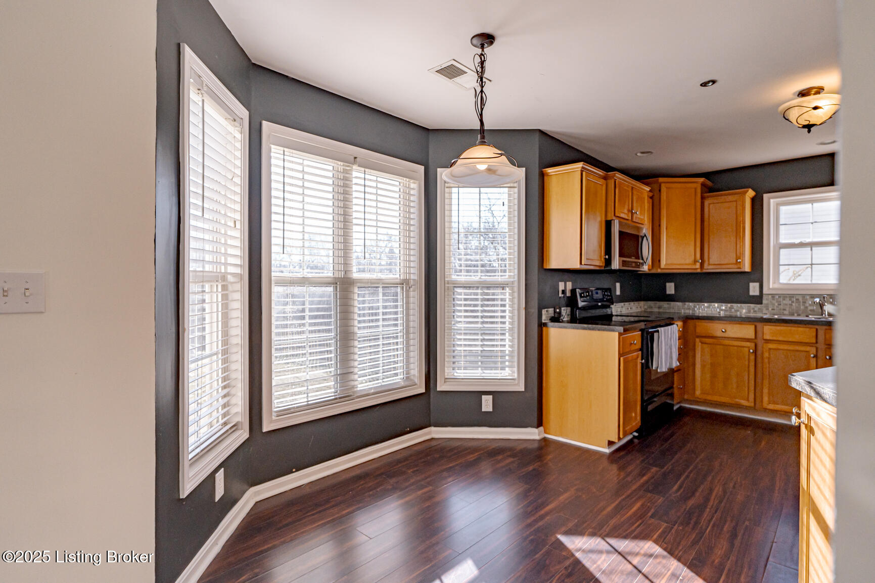 3003 Falcon Ct, Shelbyville, Kentucky image 9