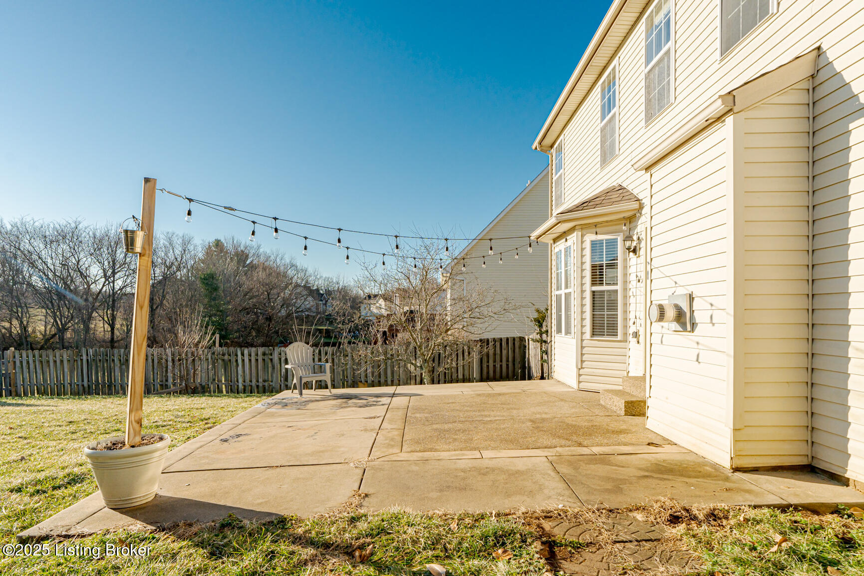 3003 Falcon Ct, Shelbyville, Kentucky image 3