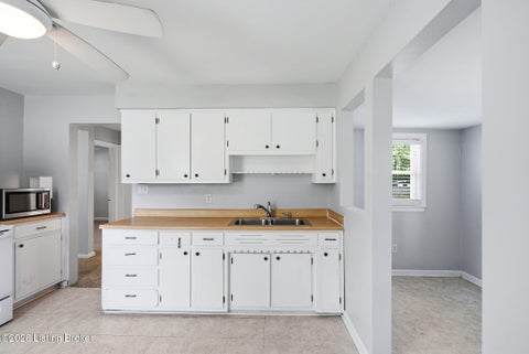Tiny photo for 1047 Seelbach Ave, Louisville, KY 40215 (MLS # 1730243)