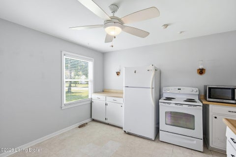 Tiny photo for 1047 Seelbach Ave, Louisville, KY 40215 (MLS # 1730243)