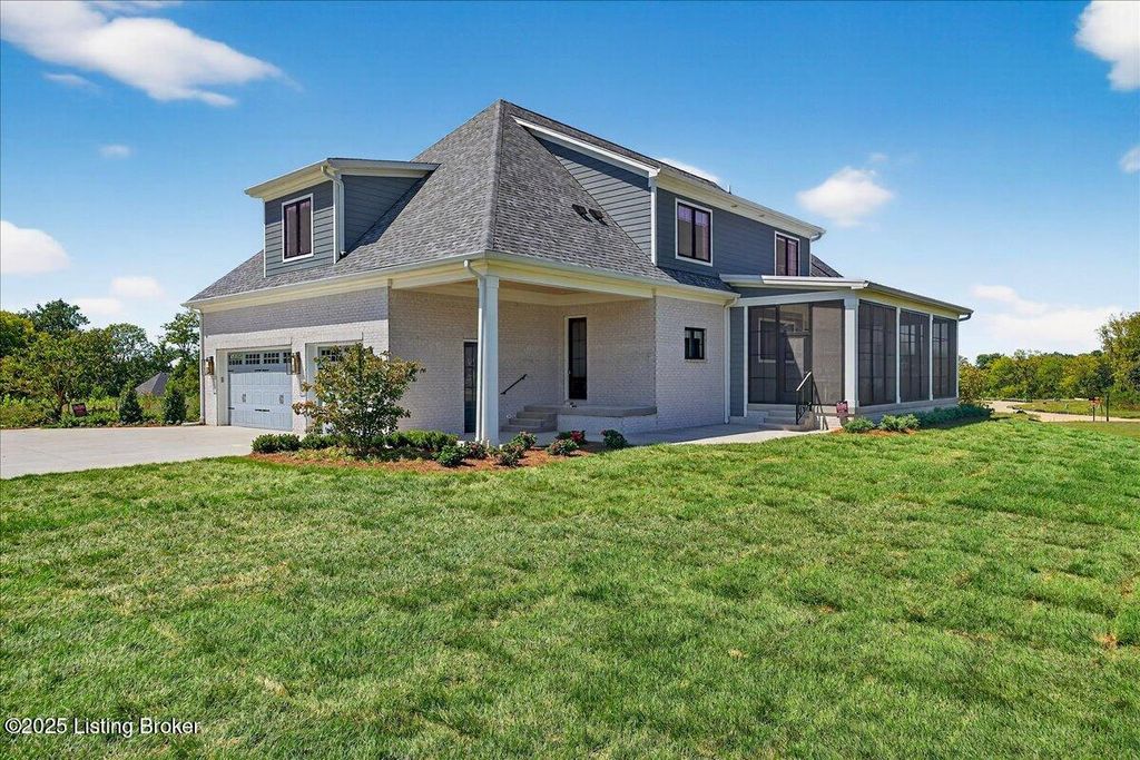 Photo of 7203 Sunset Ln, Crestwood, KY 40014 (MLS # 1697094)