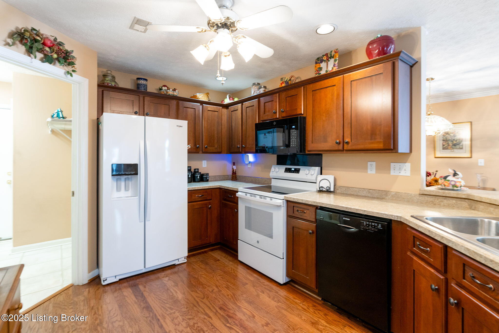 1009 Garden Pointe Pl, Louisville, Kentucky image 12