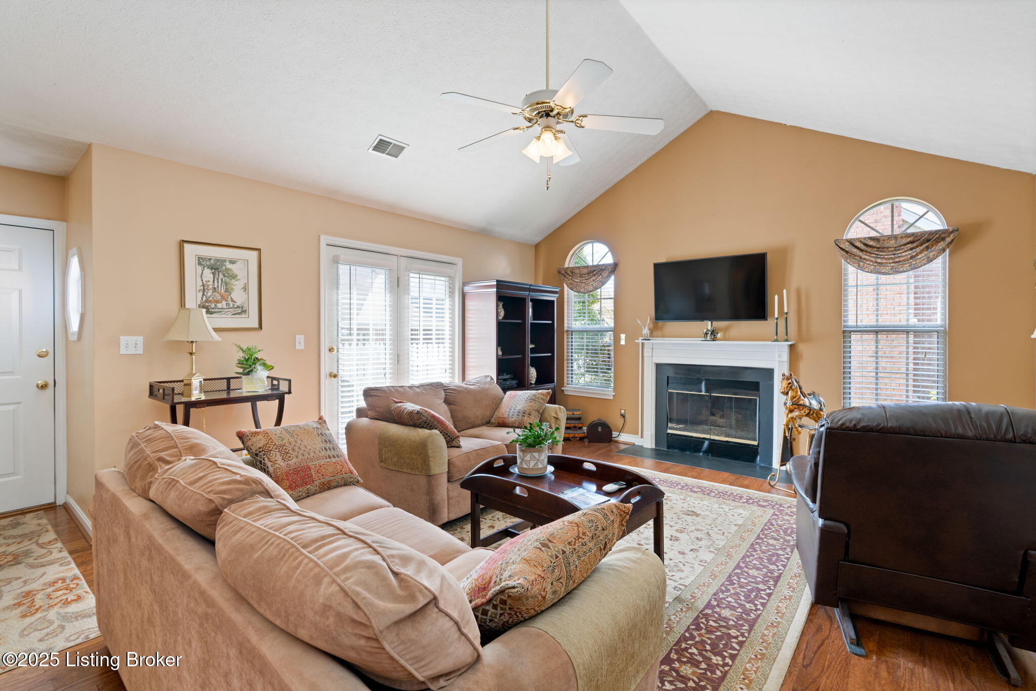 1009 Garden Pointe Pl, Louisville, Kentucky image 3