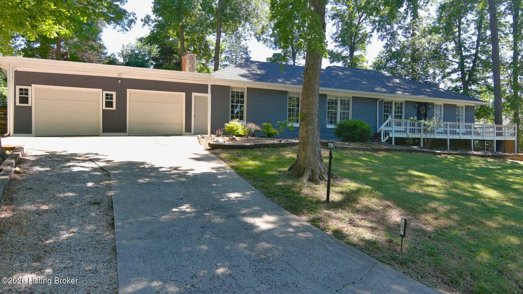Photo of 288 Bellemeade St, Brandenburg, KY 40108 (MLS # 1717551)