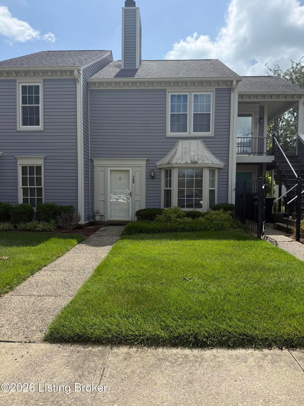 Photo of 700 Yorkwood Pl, Louisville, KY 40223 (MLS # 1722048)