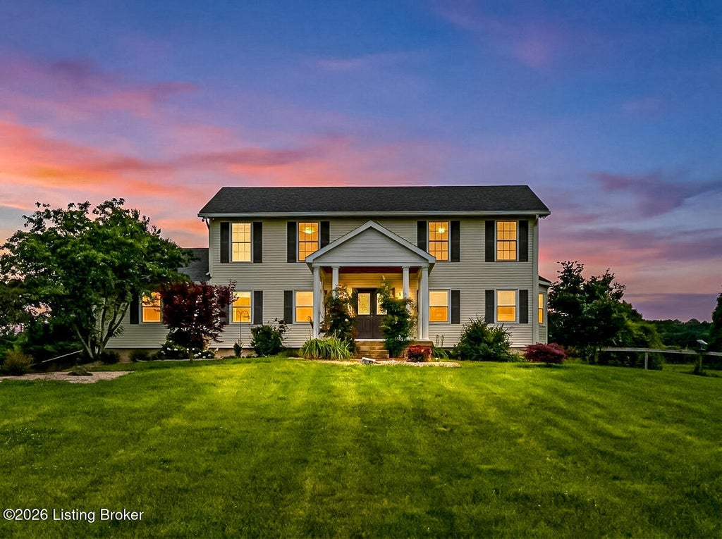 Photo of 883 Buzzard Roost Rd, Shelbyville, KY 40065 (MLS # 1720044)