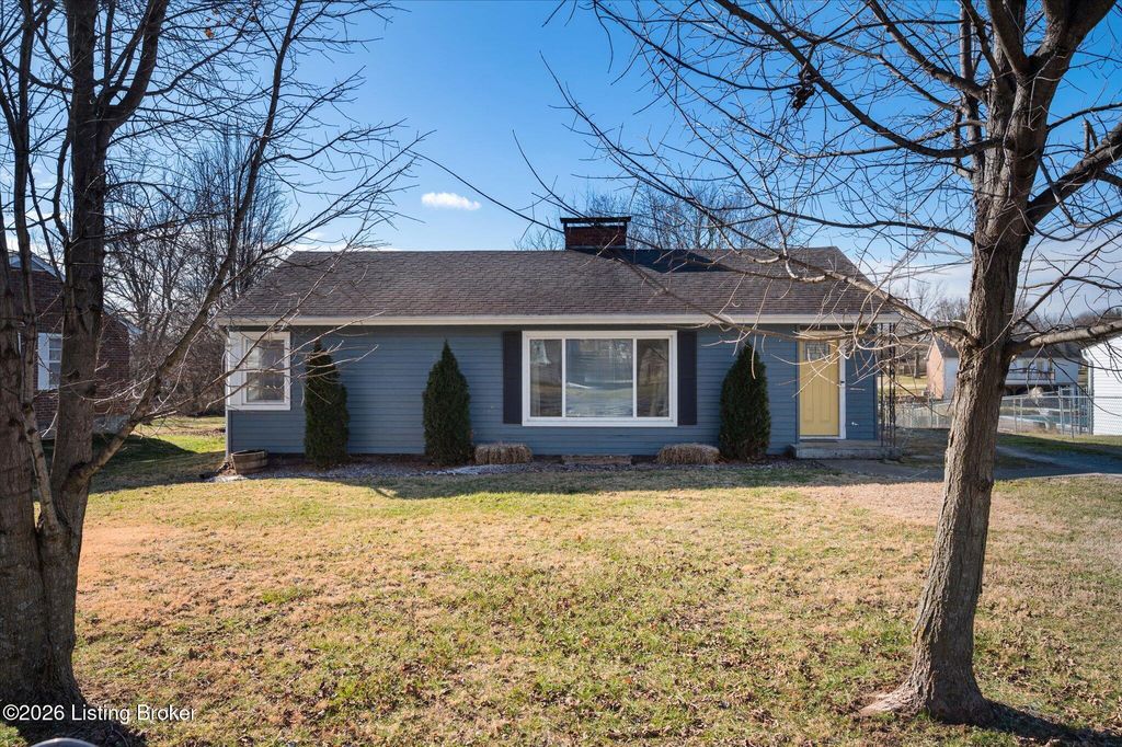 Photo of 200 Cardinal Dr, Simpsonville, KY 40067 (MLS # 1707097)