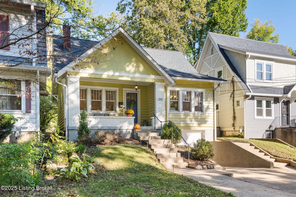 Photo of 2815 Grinstead Dr, Louisville, KY 40206 (MLS # 1701615)