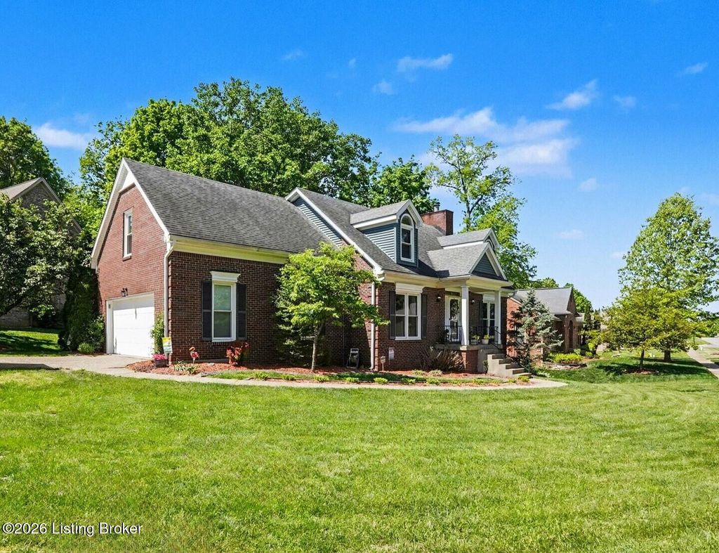 Photo of 5508 Pavilion Way, Louisville, KY 40291 (MLS # 1715300)