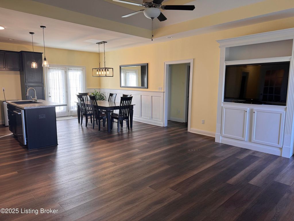 Photo of 138 Cold Harbor Ct, Mt Washington, KY 40047 (MLS # 1705632)