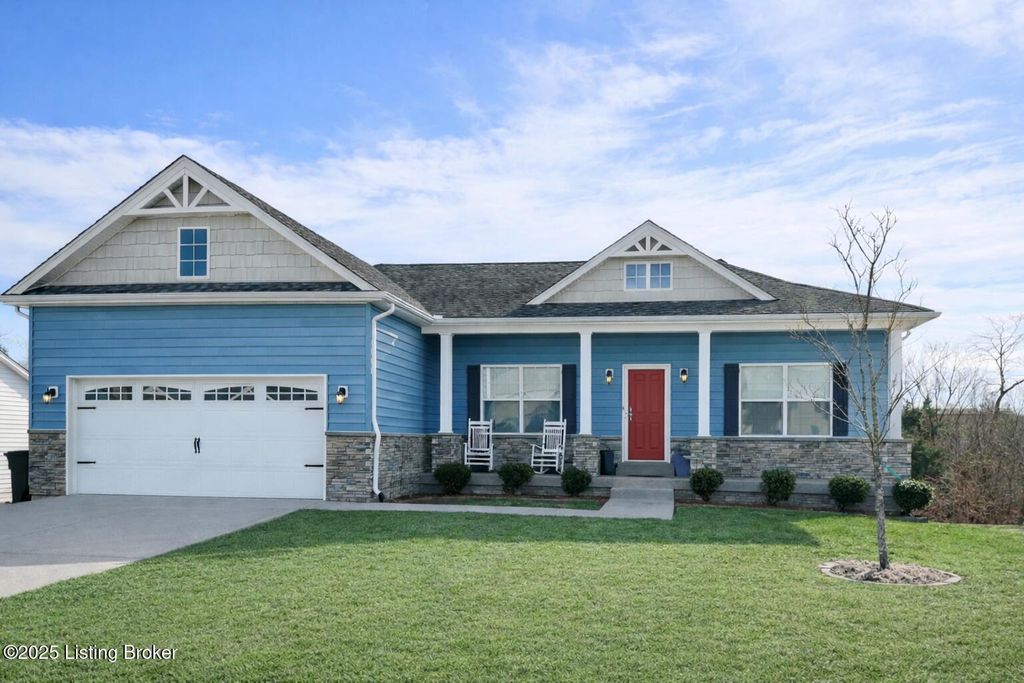 Photo of 138 Cold Harbor Ct, Mt Washington, KY 40047 (MLS # 1705632)