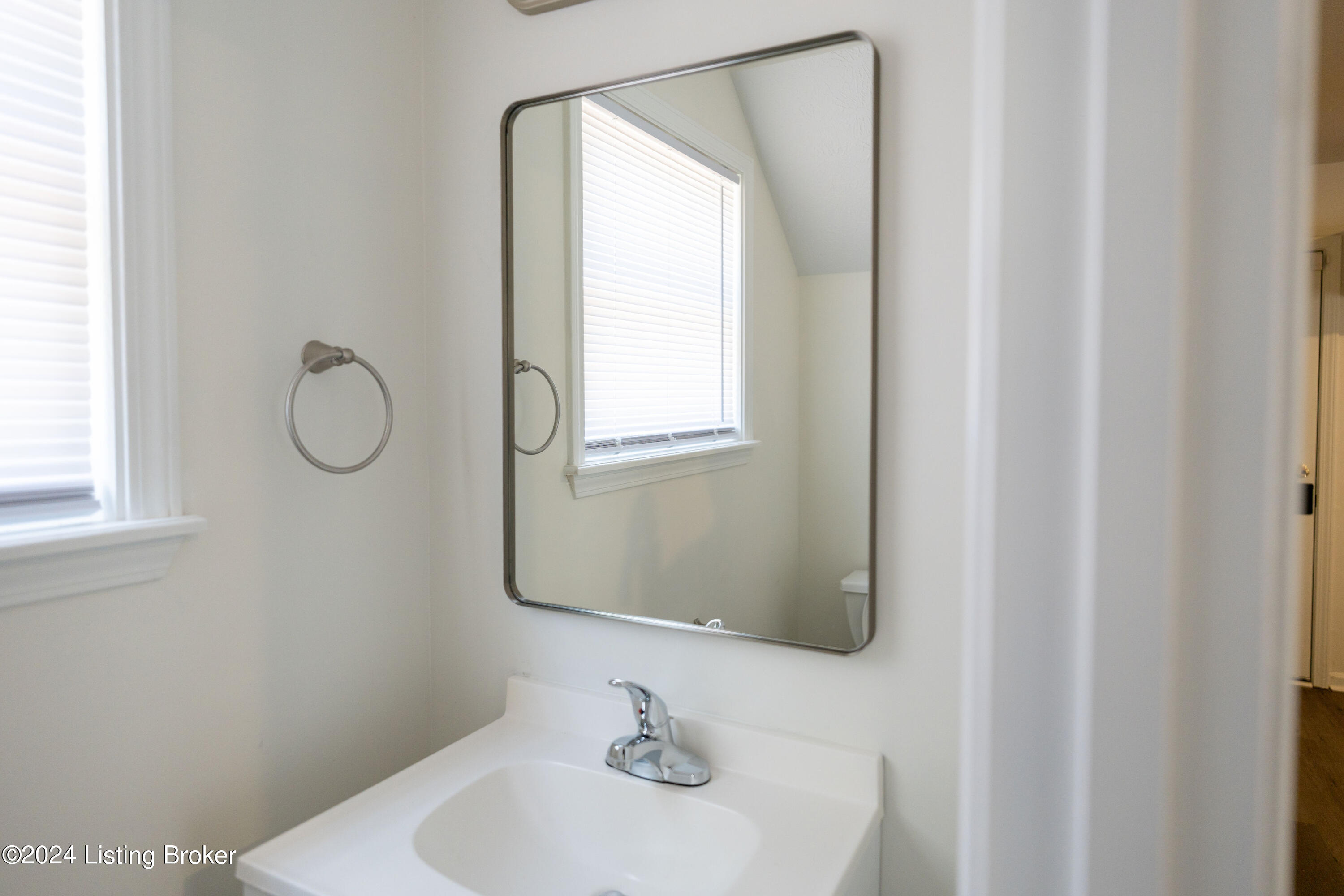 2505 Cedar St, Louisville, Kentucky image 33