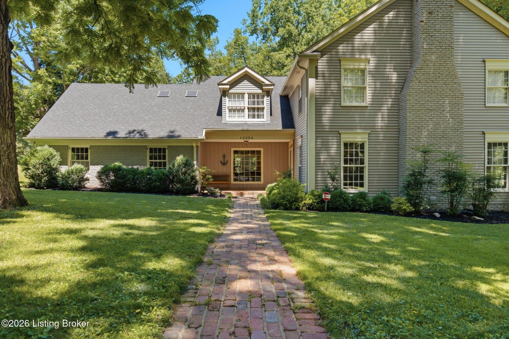Photo of 12204 E Osage Rd, Louisville, KY 40223 (MLS # 1721521)