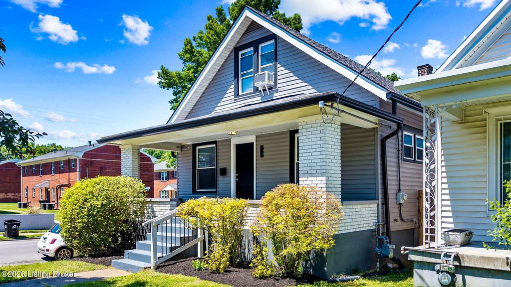 Photo of 701 Baroness Ave, Louisville, KY 40203 (MLS # 1717378)