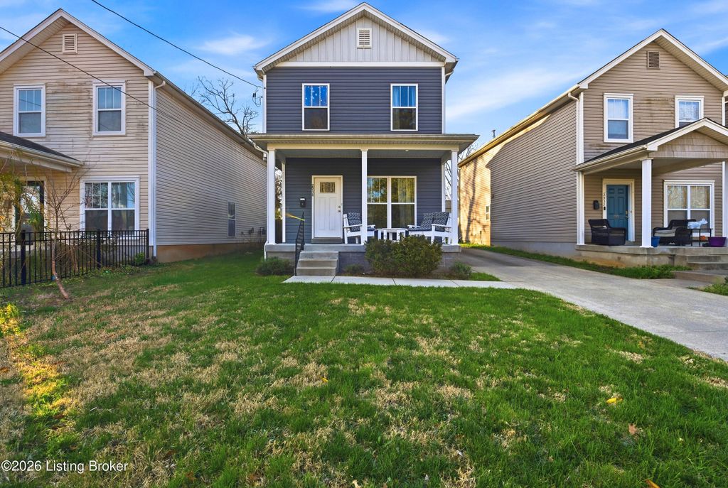 Photo of 2934 Cleveland Blvd, Louisville, KY 40206 (MLS # 1712575)