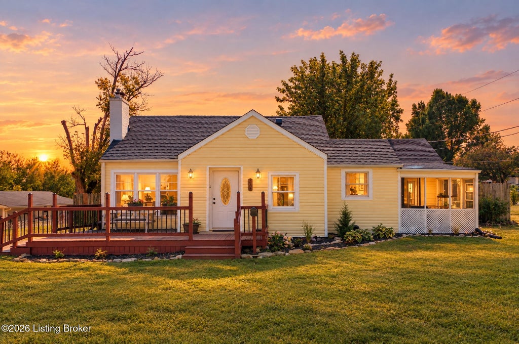 Photo of 65 Fairview Ct, Eminence, KY 40019 (MLS # 1732574)