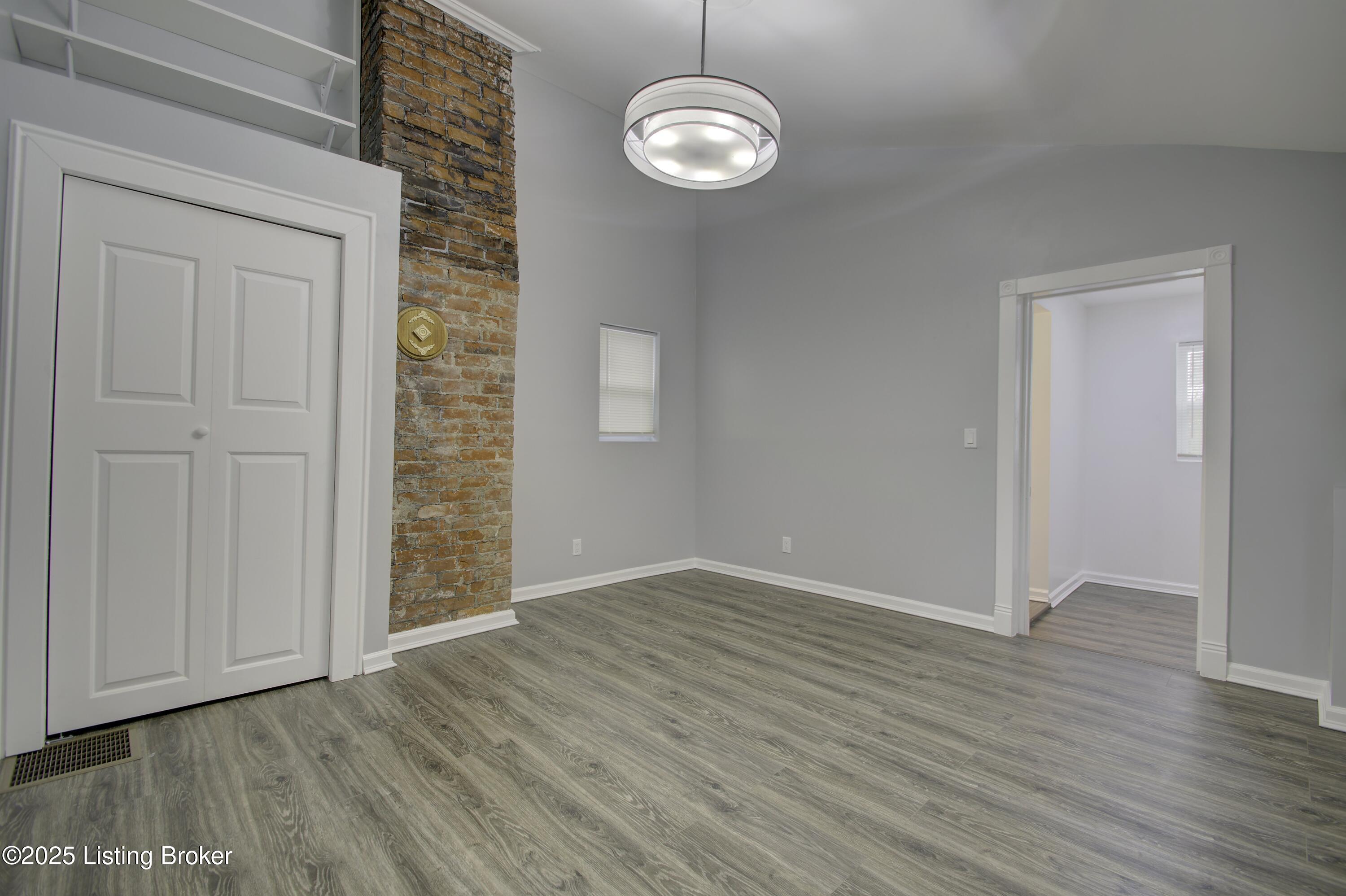 215 E 11th St, Covington, Kentucky image 21